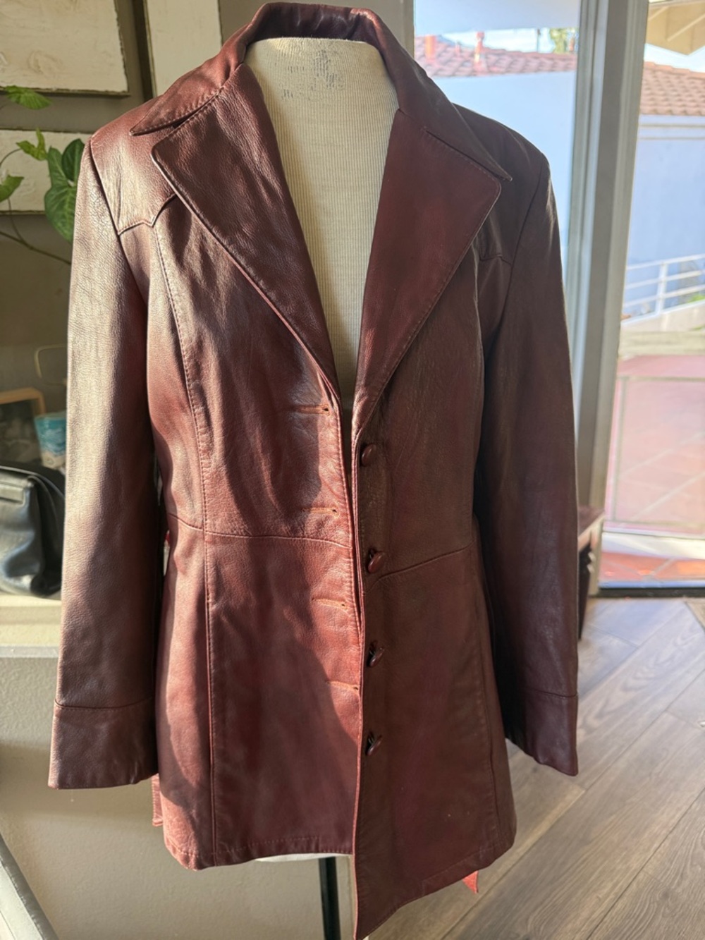 Vintage Remy Leather Fashions burgundy Leather Jacket - Picture 4 of 8